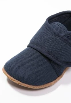 Giesswein STRASS SLIM FIT - Hausschuh - Dunkelblau 11 Giesswein STRASS SLIM FIT - Hausschuh - Dunkelblau -Angebote Giesswein Store 1e922d9e86554c8fb360d2eb82c9fc0e