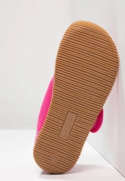 Giesswein STRASS SLIM FIT - Hausschuh - Himbeer -Angebote Giesswein Store cef1d4396700401ab3f14b10b7feec0e