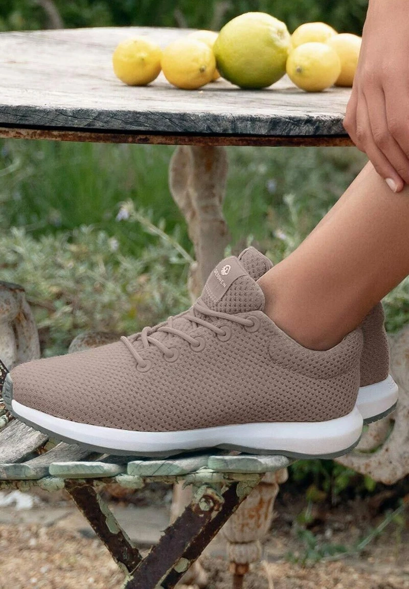 Giesswein WOOD - Sneaker Low - Sandmelé 1 Giesswein WOOD - Sneaker Low - Sandmelé